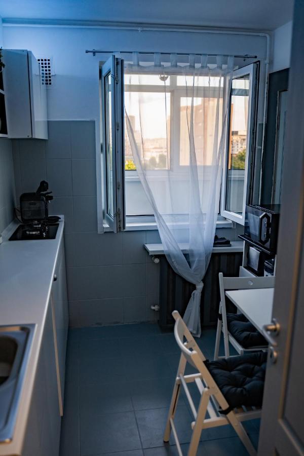 Modern 1 Bedroom Apartment In Bucharest Center! Kültér fotó